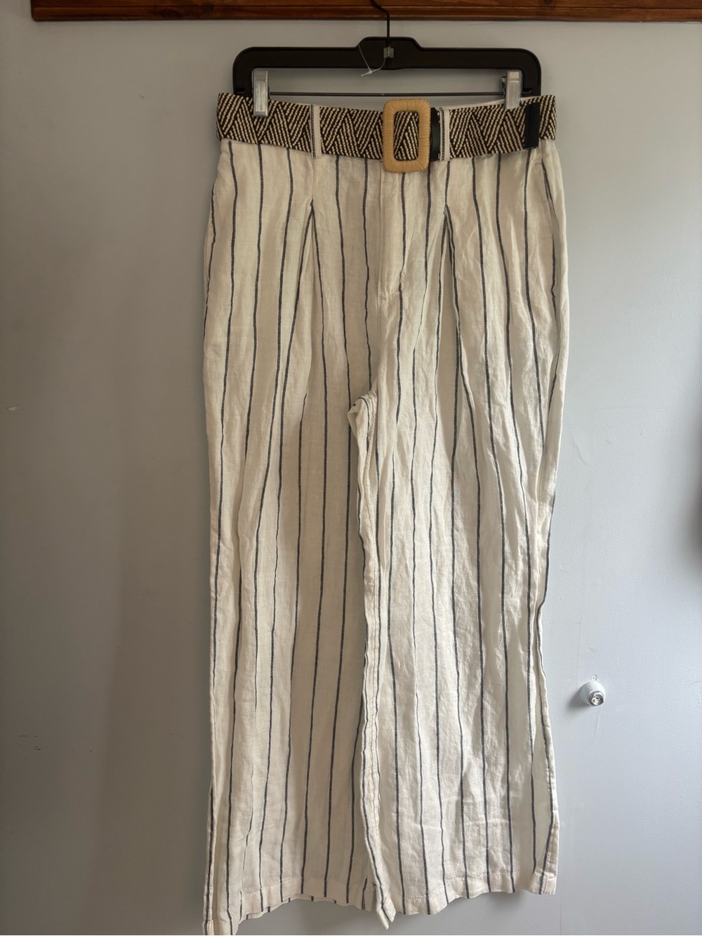 Joie White and Black Striped Linen wide leg pants in linen